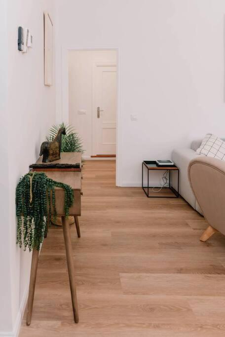 Stylish Apartment In The Centre Of Madrid-Malasana Buitenkant foto